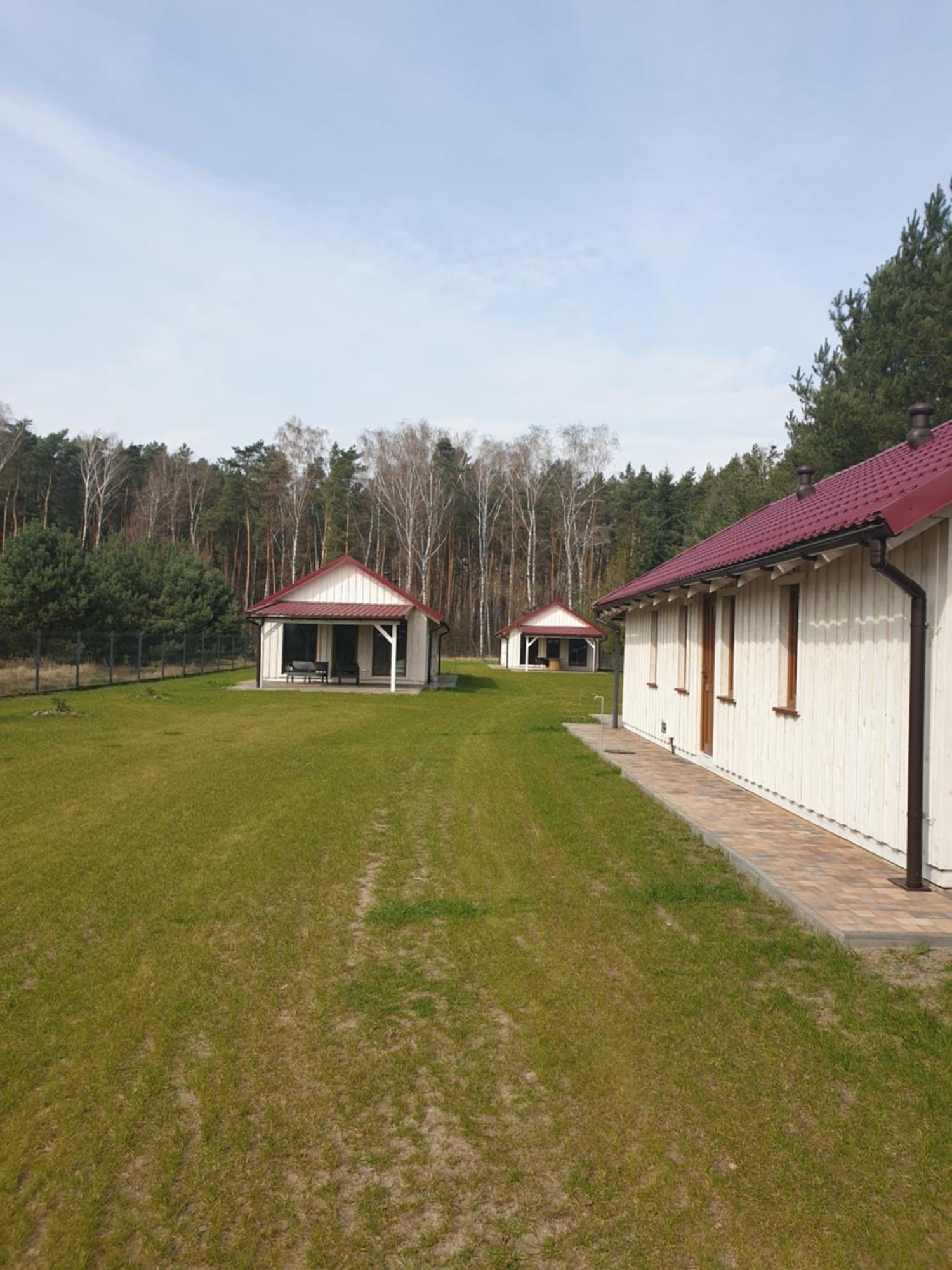 Letniskowe Miedzy Jeziorami W Lipnicy Holiday home *